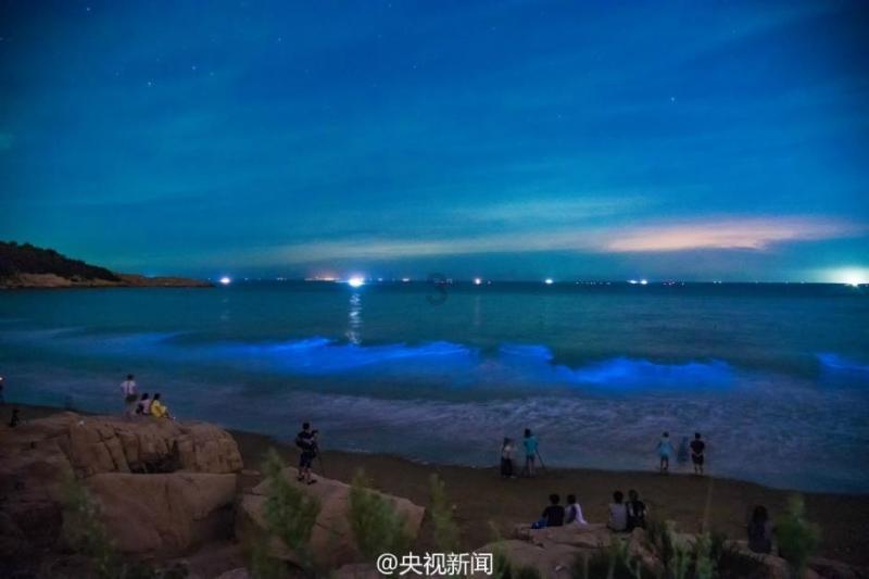 楼顶再盖三层楼,如此违建太吓人,现场画面